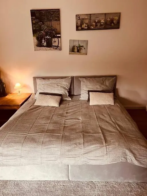 Beautiful Ground Floor Apartment In Варшава 0*,  Польша